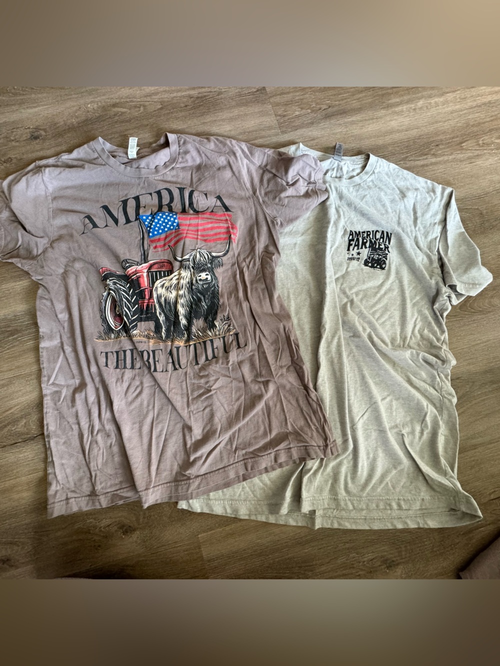Adult XL American Farm Graphic T-Shirts - Taupe and Light Heathered Gray